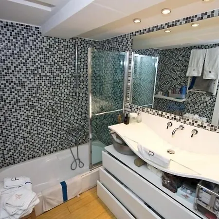 Semesterbostad Loft In Tragara, Minima Caprese Capri